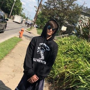 Meet your Posher, Ricky